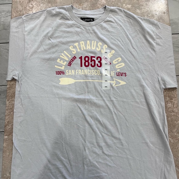 Levi’s tee - Picture 3 of 6